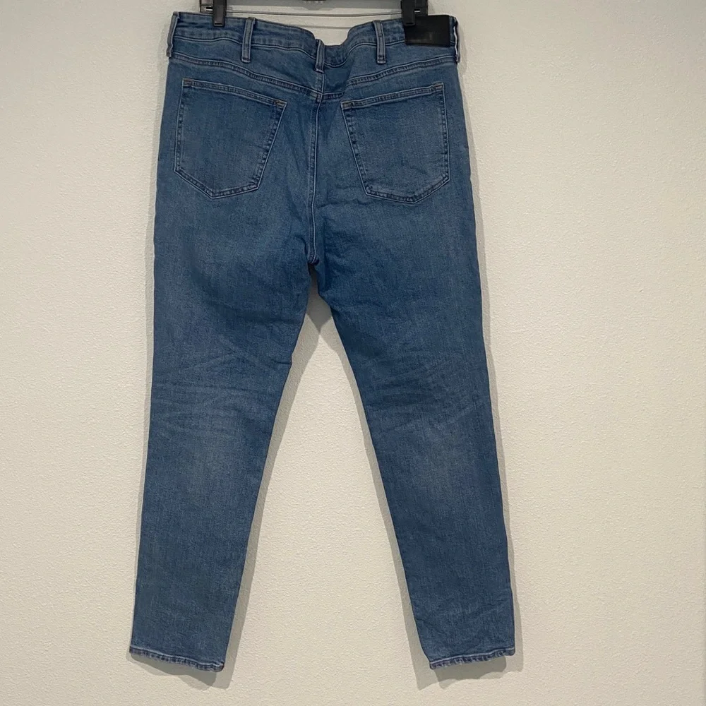 Express Distressed Blue Skinny Jeans. Size 38x 32